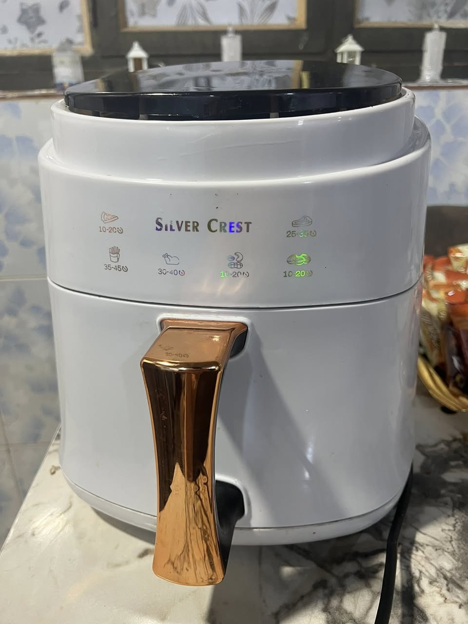 السلام عليكم
عفوا عندي قلاية هوائية (ماركة سيلفر كريست)
مامستعملتها هواي كلش قليل ونظيفة اريد ابيعها ب 25


**إذا كنت صاحب هذا الإعلان وتريد حذفه لأي سبب، رجاءا أرسل رسالة إلى الدعم الفني**