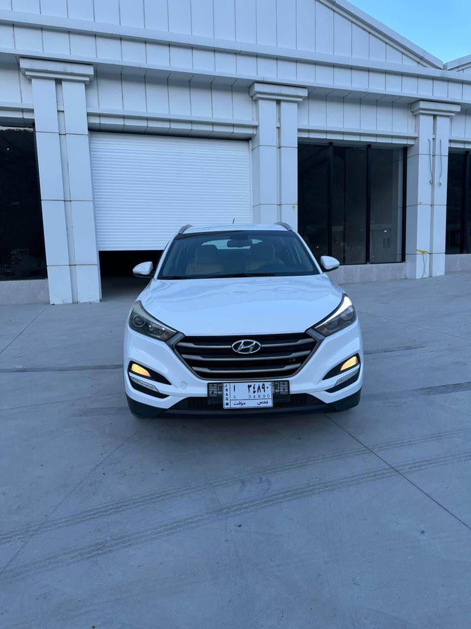 هوندا توكسون مةنةفيست ٢٠١٦
سةيارةكةبيرةقةمي دوبةية ساغة
گير و مةكينةبةشةرتة
سبوخ يةك بستي هةية
تةقةو رةقةي تيدا نية
مةنةفيستي كاملي لةگةلةداخلبون
***********
سعري ١٠٧كةمةك مةجال 
شوين سوران مرغصور, أربيل
