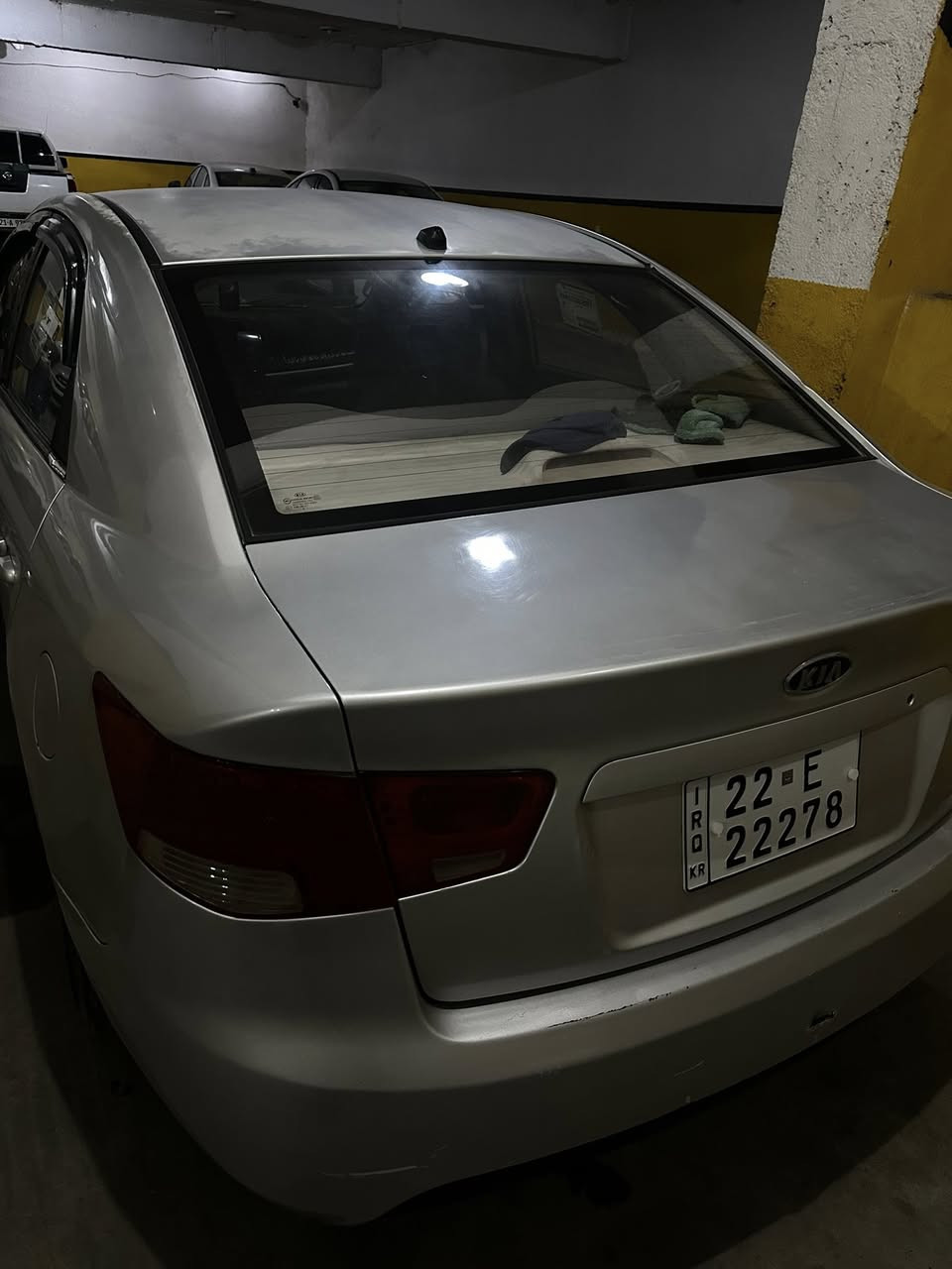 السلام عليكم من رخصه الادمن 
سياره للبيع فقط سيراتو موديل2010 ارقام وهزه وسنويه جديده بأسمي سياره كلش نضيفه وحلوه 
كير ومكينه وصدر خير من الله 
داخل لونين 
تحكم جهتين 
تخم سماعات 
زوج تايرات امامي جديد 
باتري جديد 
لايتات زنون مع نشره داخليه 
سياره ابيع حزام 
سياره عارضها85 وبيها مجال للشراي 
*********** غير متواجد ع الانترنت
