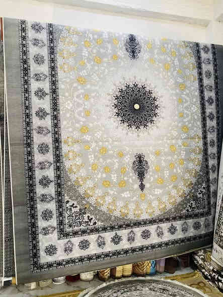 __// وصول زوالي تركي حرير //___🪐🪐
__ قياس ٣ في ٤ 
_ ارضية جلد لاستيك مانع تزحلاق 
__ تركي حرير 
____ السعر /// ١٢٥,٠٠٠ الف ___🔥🔥🔥
📍📍📍📍📍📍📍📍📍📍
خانقين __ توله فروش _ قرب تقاطع توله فروش النجدة 
مجاور عيادة روزيلا البيطرية / ومطعم فايكنك بركر
هاتف ☎️ *********** ___ واتساب 
📍📍📍📍📍📍📍
