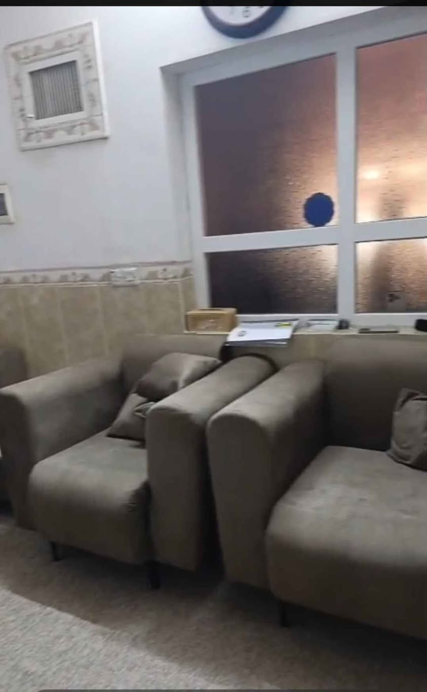 تام قەنەفە 10نەفەری یەک رۆژە کردراوە بۆ شوێنەکە ناگونجیێ بۆ فرۆشتن یان گۆرینەوە بەتاخم L  نویێ نوێیە  هەولێر أربيل, العراق


**إذا كنت صاحب هذا الإعلان وتريد حذفه لأي سبب، رجاءا أرسل رسالة إلى الدعم الفني**