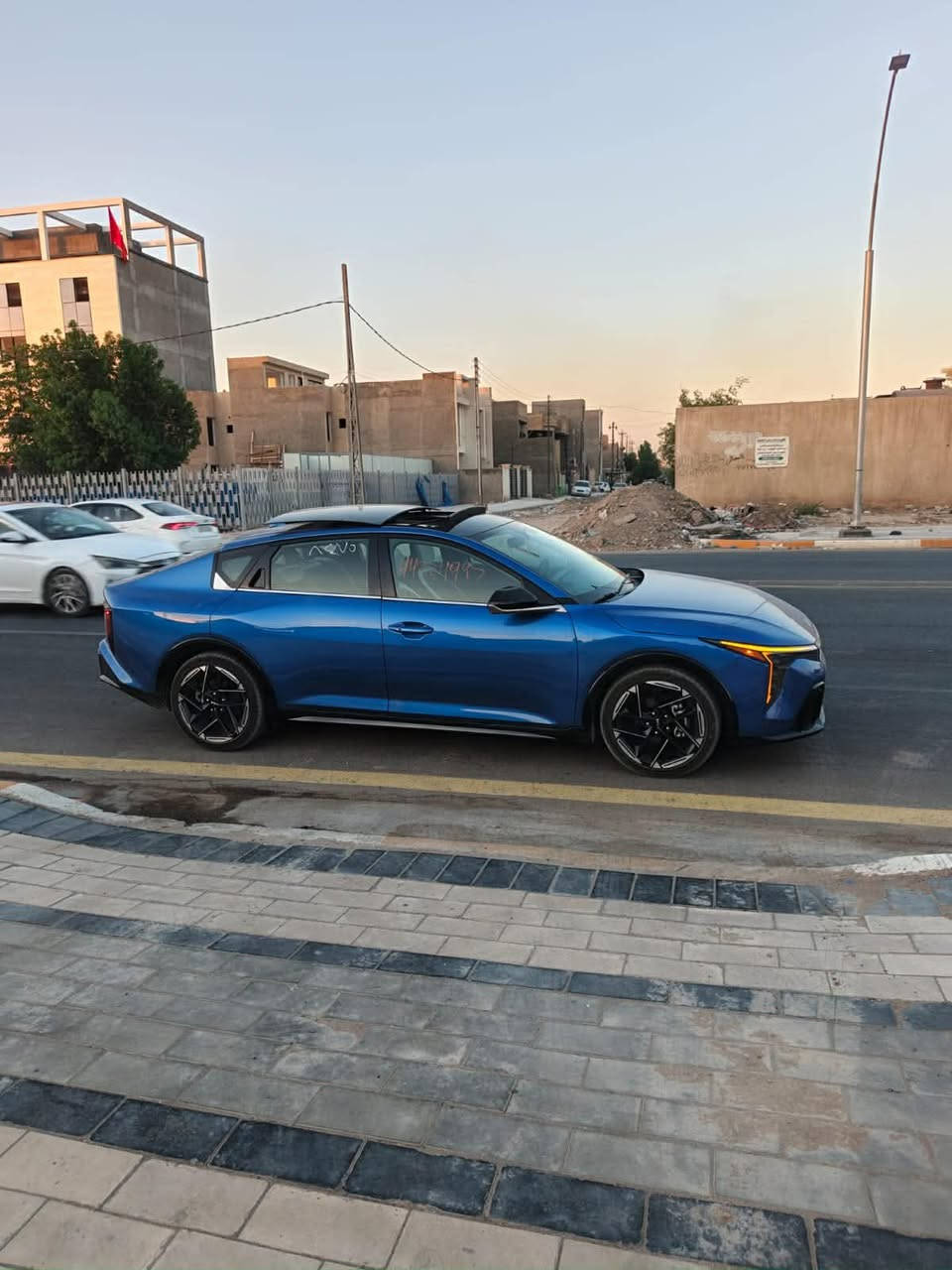 السلام عليكم
كي فور ٢٠٢٥ 

ماشي ٢٠٠٠ميل فقط

جيتي لاين مكينه ٢٠٠٠ المرغوب

مواصفات فول بانوراما

كشنات جلد تدفئه تبريد 

فول للاخير ميحتاج اذكر مواصفاتهه

صبغ فقط بنيد بارد بصيط بل الجاملغ 
بدون ايرباك 
مكان بغداد 

السعر ١٦٢ وبيها مجال

‭***********‬
