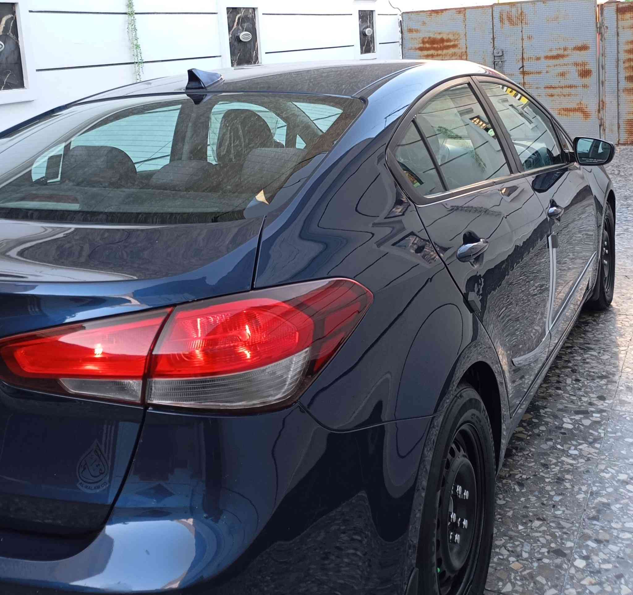 السلام عليكم كيا فورتي 2018 أمريكي حادثه بنيد صبغ فقط الباقي كفالة بدون دواخل بدون ايرباك ليبل واحد ماشيه 84 الف محرك 2000 دوش كير AT المرغوب شاشة كبيره كار بلي كامره تحكمات انضمة قياده أسبورت و إيكو شاشة  لايت زنون رقم بغداد تحويل مباشر المكان بغداد السعررررررر 119الهاتف ..***********
