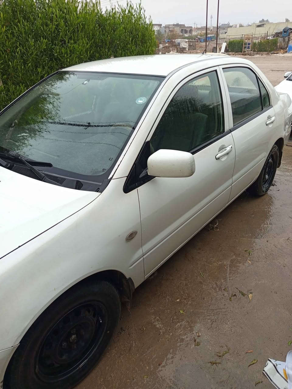 لا نسه ر 
٢٠٠٧ 
سه نه وى نوى 
ره قه م باريك 
گير و مه كينه به شه ر ت 
پا رچه كان بونيت سبوخ 
سحر ٧٩ و مه جاله كى كه م ز.م *********** أربيل, العراق
