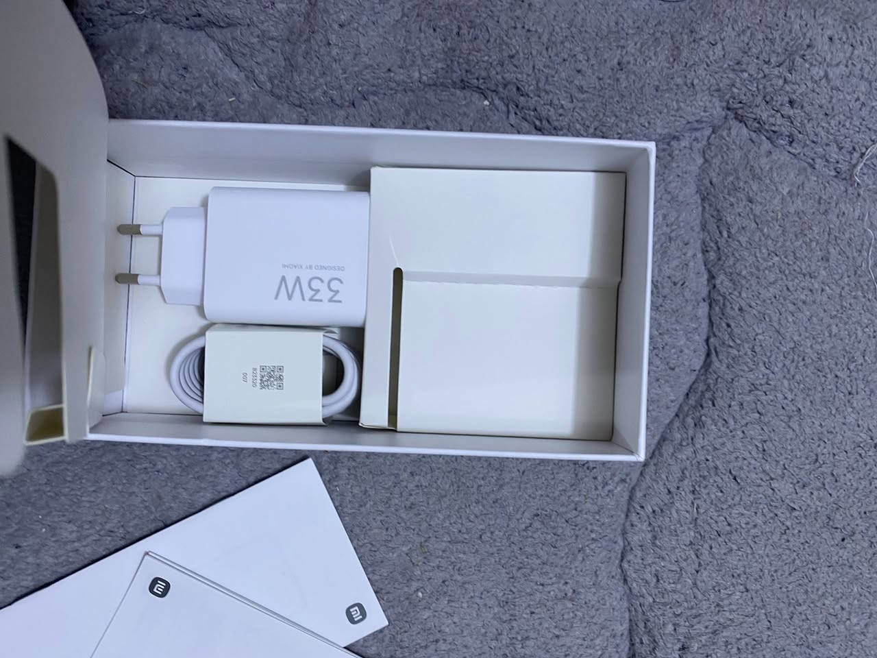 * للبيع 🔥
ريدمي 15 فايف جي
    ذاكرة 256 ✨
    بطارية عملاقة 7000mAh تدوم يومين بسهولة 🔋
    الجهاز داخل ضمان 18 شهر وكامل أغراضه
    استخدام خفيف جداً لأن اليوم مشتريه، بس ما ناسبني
    الجهاز نظيف جداً وما بي أي ملاحظة
    السعر مناسب والجاد يراسلني خاص �
و للعلم جهاز ١٤٤ هرتز شاشه وحجم شاشه ٦.٩ يعني شاشه كبيره جدا


**إذا كنت صاحب هذا الإعلان وتريد حذفه لأي سبب، رجاءا أرسل رسالة إلى الدعم الفني**