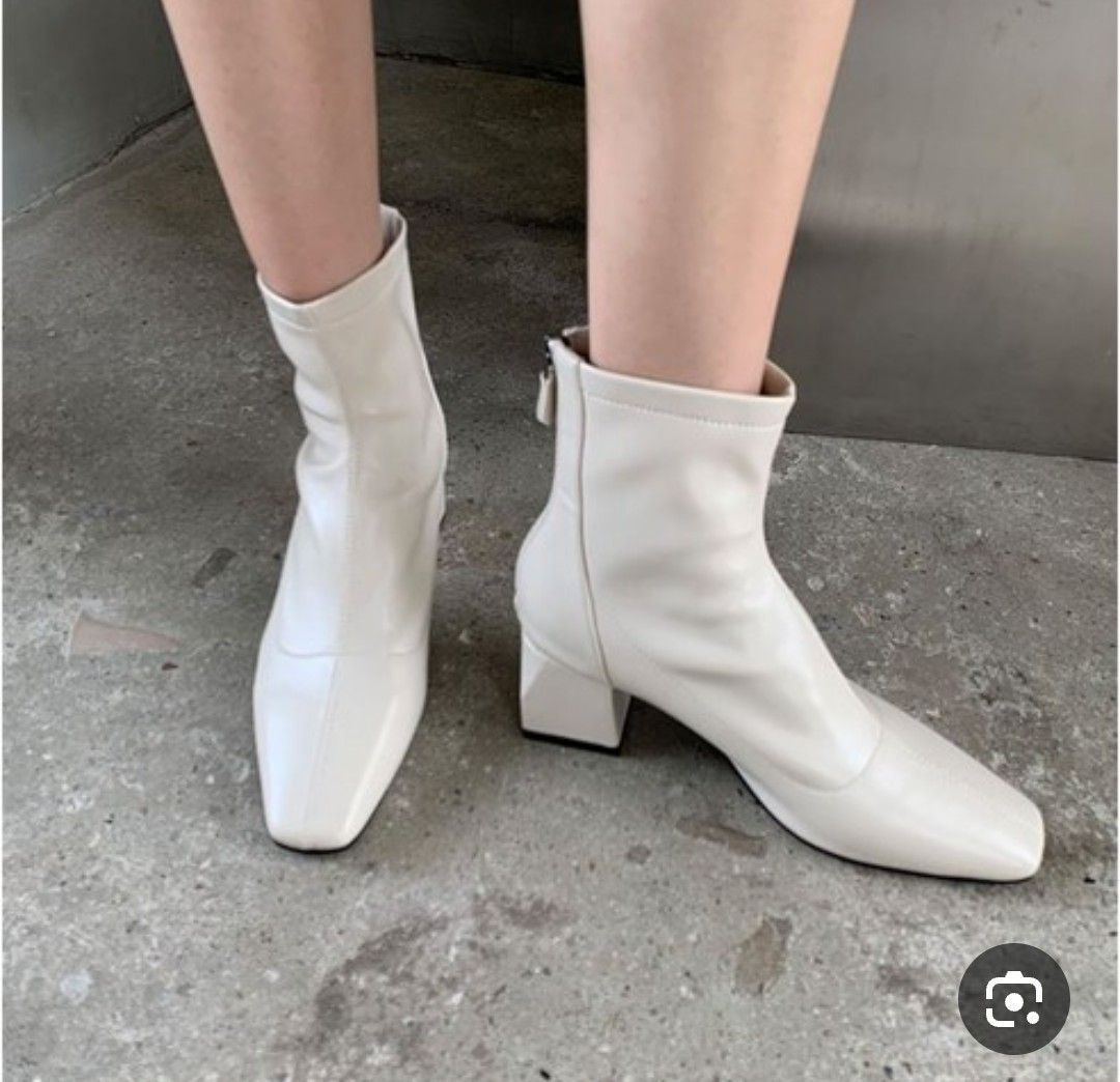 بوت ابيض او لون اوف وايت جلد يجنن قياس38سعر13


**إذا كنت صاحب هذا الإعلان وتريد حذفه لأي سبب، رجاءا أرسل رسالة إلى الدعم الفني**