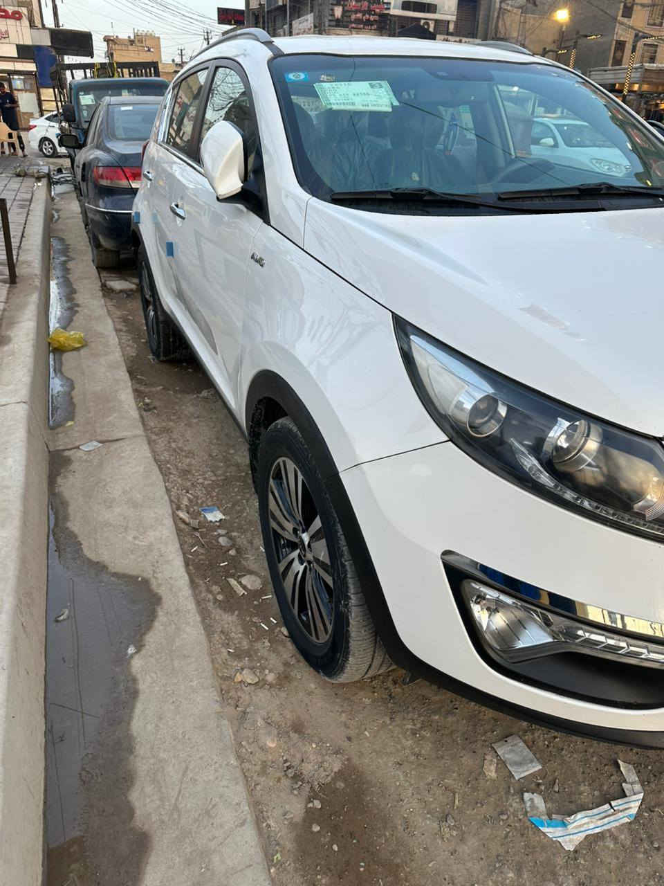 سبورتج 2016 خليجي سياره جديده بمعنه الكلمه بيه مكانين بارد بسيط السعر 163 مكاني بغداد
***********
