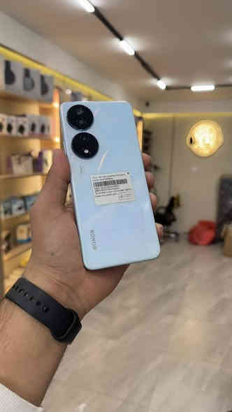HONOR X7b 🩵
بسعر 139 الف فقط🥰
جهاز كلش حلو ونظيف ✨
الذاكرة 256GB
الرام 6GB+6GB=12 GB
المعالج Snapdragon 680
الكاميرا 108 ميجابكسل 
صوت ستيريو 
بصمة جانية 
البطارية 6000 ملي أمبير 
المكان موصل 
حي الميثاق 
للاستفسار 
***********
