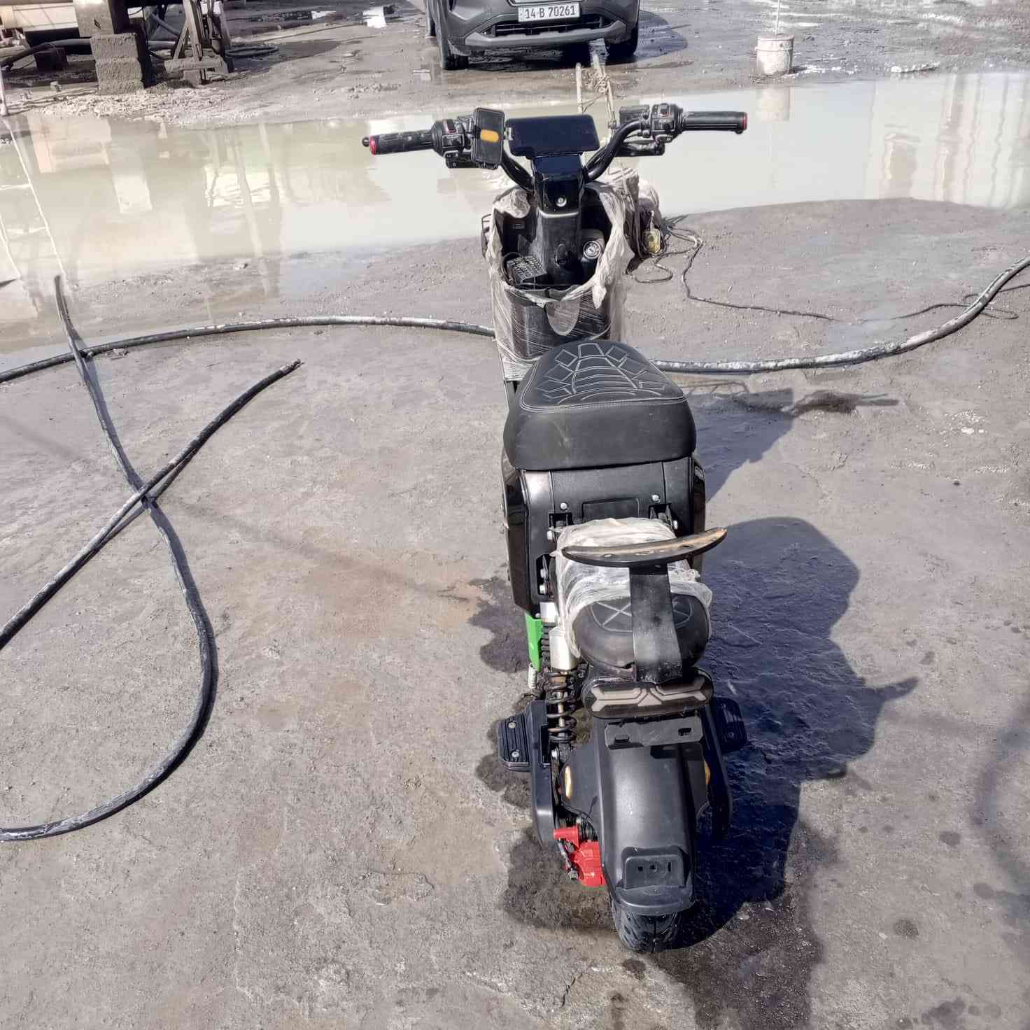 دراجه R9 البيع مديل 2025  دراجه نضيفه السعر 400 او بيه مجال المكان البصره ابو الخصيب رقم الهاتف ***********
