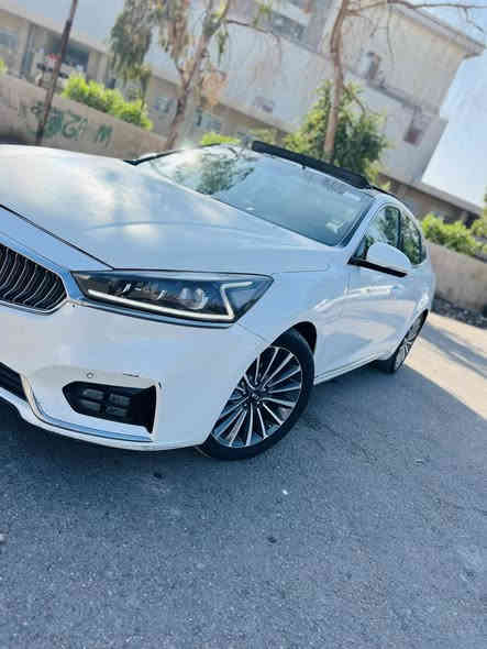 اللهم صلي على سيدنا محمد 
السلام عليكم اخوان كيا كادنزا للبيع موديل ٢٠١٨ وارد امريكي ٦ سلندر رقم بغداد دولي جديد بسمي شرط تحويل حادث بنيد مصبوغ نفسه وجاملغ بارد سياره كامله ع اخر حبه الفضل لله 
سياره فول مواصفات 
بانوراما سوده كامله 
بصمه تشغيل وبصمه ابواب بصمه جنطه 
مانع انزلاق
داخل صاج
اشاير جانيه 
شاشه كبيره 
فول تحكم ستيرن 
مري شفط 
تدفئه كشنات 
تبريد قطعتين 
رادار جانبي 
رادار خلفي 
حساسات خلفيه 
كشنات كهرباء جلد 
نظام ترحيب عند اقتراب 
فول للاخير سيارة السعر ١٥٤ وبيها مجال قليل حك جيه مكاني بغداد عامريه 
***********
*********** 
متواجد واتساب ايضاً 
(ملاحظه):- بيها طخه بدوسه بعدها ع وضعها
