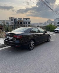 جيتا SE • ٢٠١٧ • مقاعد جلدية