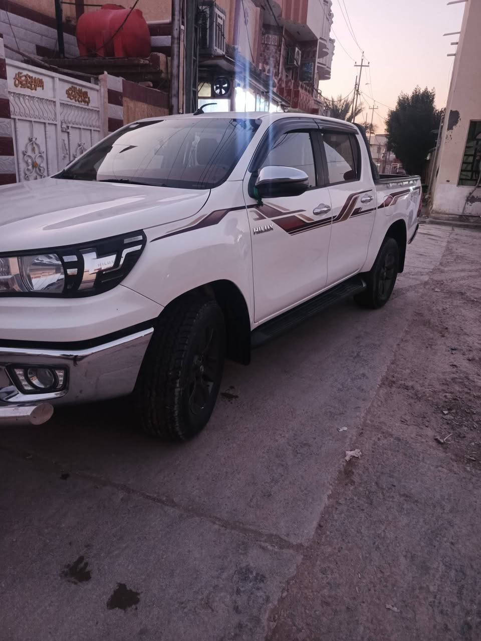 السلام عليكم بيكم فور ويل كويتي أصلي موديل 19 سيارة مكفولة ماعدا بارد جوة سكن تعديل بدون صبغ  اريد مراوس موديل 2020او 21او 22 6سلندر ***********مكاني الحله
