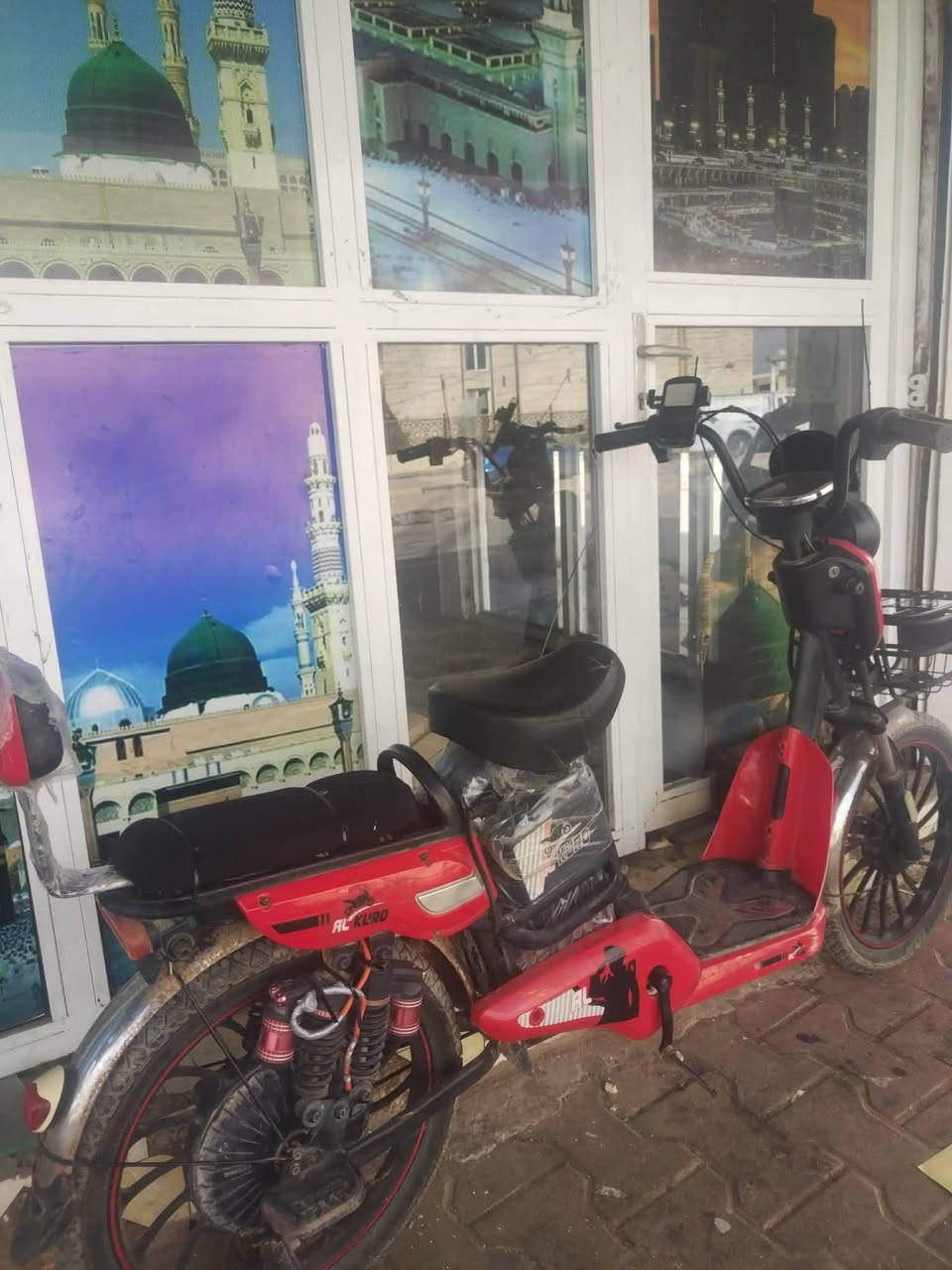 ماطور شحن للبيع السعر 250


**إذا كنت صاحب هذا الإعلان وتريد حذفه لأي سبب، رجاءا أرسل رسالة إلى الدعم الفني**