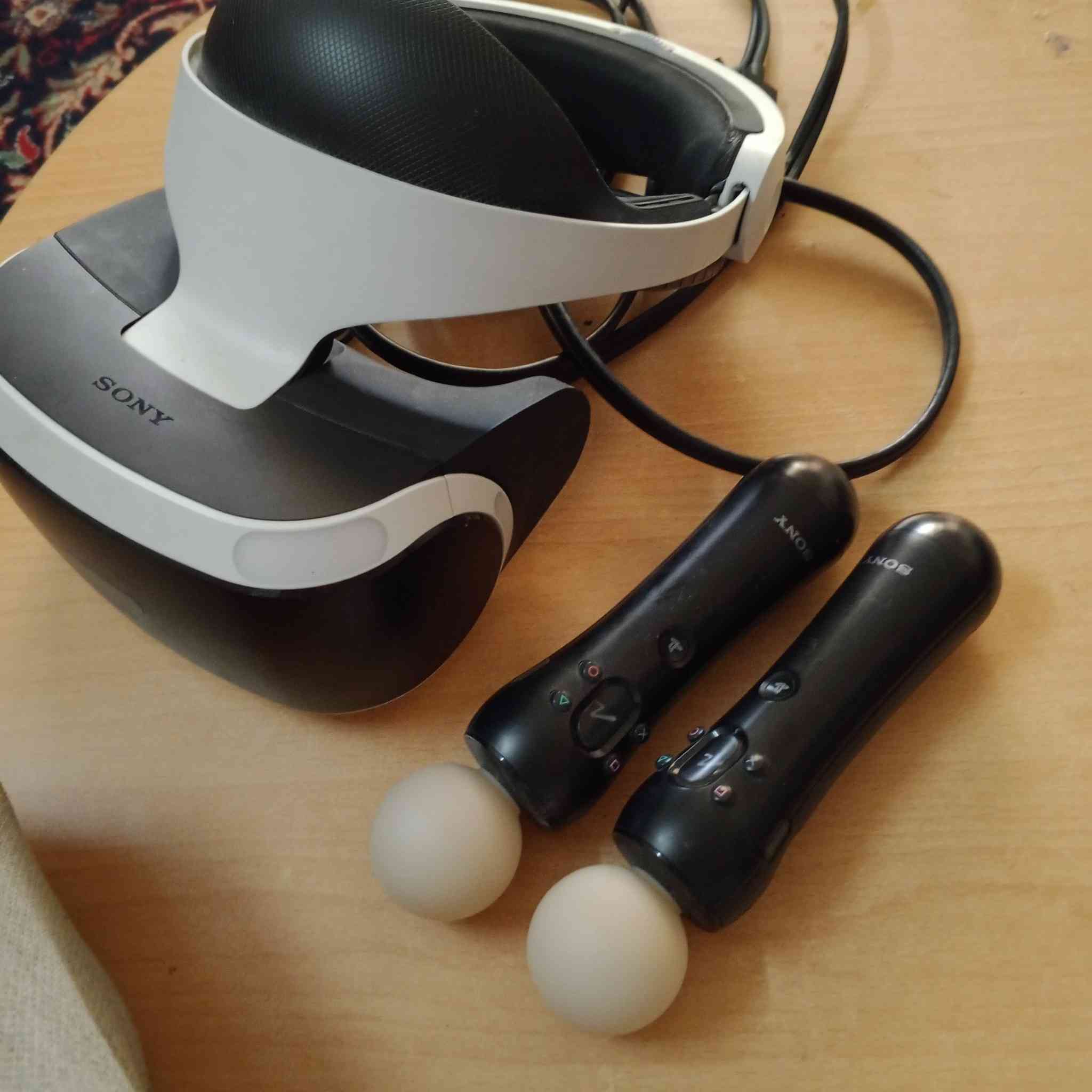 بلي ٤ سلم ذاكره ٥٠٠ تحديث ١٣
نظارة vr +كامره+ عصا موف ٢ 
١٨ قرص متنوع وبيهن العاب زوجي و vr
جوستك عدد ٢ كوبي 
مكاني بغداد
لايوجد توصيل
سعره تواصل خاص


**إذا كنت صاحب هذا الإعلان وتريد حذفه لأي سبب، رجاءا أرسل رسالة إلى الدعم الفني**