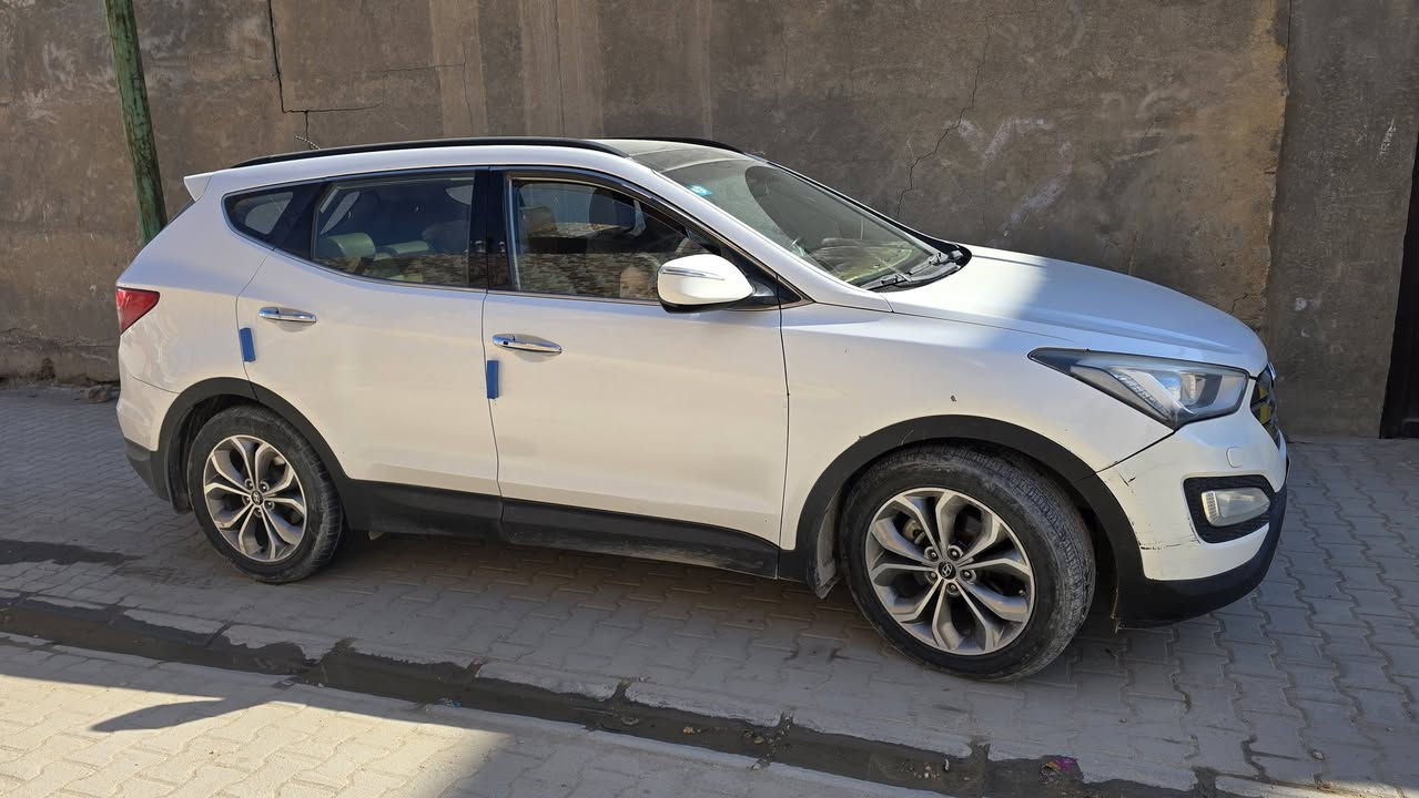 من رخصة الادمن سيارة سنتافي 2014 للبيع او المراوس ب سيدونا او كرنفال ٢٠١٦ فما فوق
سنتافي 2014 خليجي فول مواصفات مكفولة كفالة عامة كير محرك حدادية ما عدا بارد شيء قليل بيه باسمي السيارة مكان السيارة كربلاء 
***********
