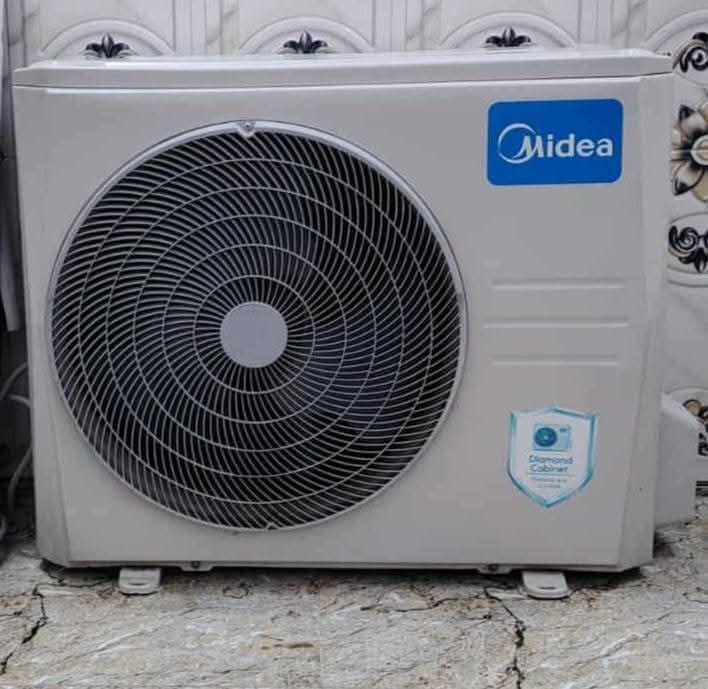 السلام عليكم سبلت نوع ميديا طنين تدفئه تبريد مداخل تصليح ابد كامل غاز بواري ريمونت مكانه الغزاليه السعر ٤٧٥ للتواصل ***********
