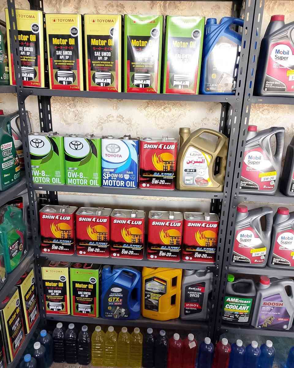 محلات وخدمات سنتر فورد للصيانه وتغير زيت جميع انواع السيارات وفحص وتشخيص الاعطال بالكنبيوتر وفحص وتنظيف النوزلات العنوان كركوك حي العسكري خلف جامع المعراج رقم الموبايل ***********
