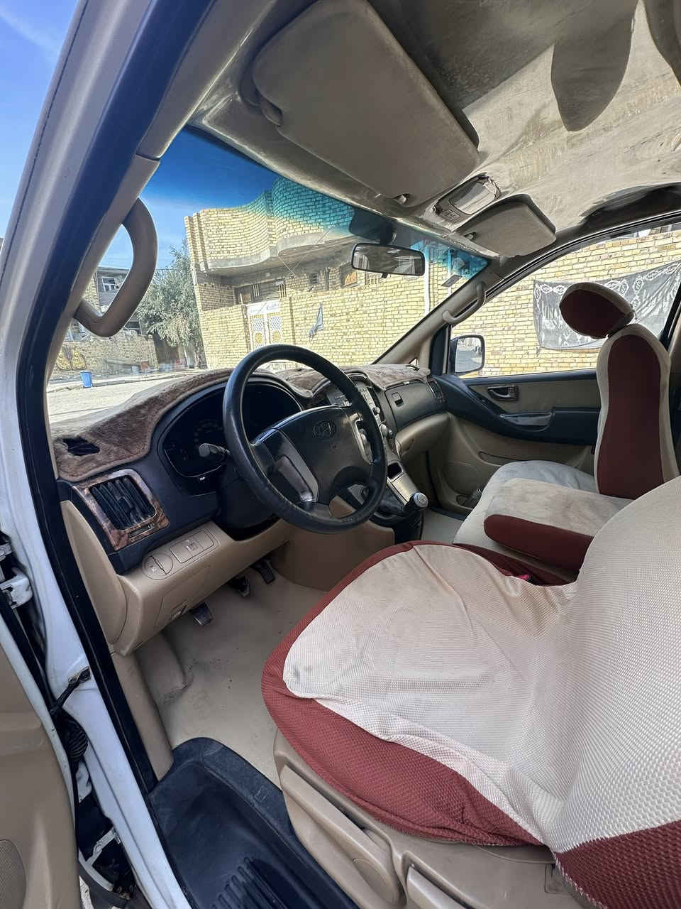 سلام عليكم ستاركس 2009 كفاله عامه سيارة جديده مكينه وكير وحداديه جديده بم كهربائي مكاني واسط الحي سعر 143. وبيها مجال ***********
