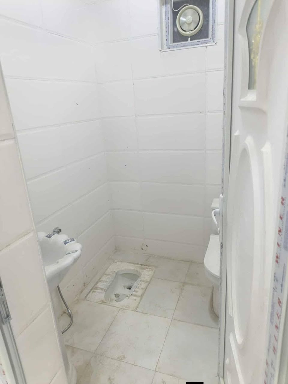 #شقه_للايجار العنوان 📍 
 حي الزيتون قرب عمارات الزيتون 
بناء جديد مامسكون 
تحتوي ع غرفه وصاله ومطبخ وصحيات ✅ 
 #للاستفسار 
او مراسله الصفحة أو واتساب او الاتصال ع الأرقام التأليه 
   ***********
https://wa.me/message/54I3LYHRG7YFG1
#العفلوگي_للعقار_اكبر_بيج_عقارات_في_الديوانية
#بيت #دار #عقار #ارض #الديوانية
