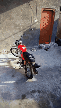 السلام عليكم دراجه نامه للبيع خير من الله دراجه شوفت عينك نضيفه كلشي ماعايزهة وياهة غراض بعد شلعه ونضافه فول للتواصل على هاذا الرقم ***********
