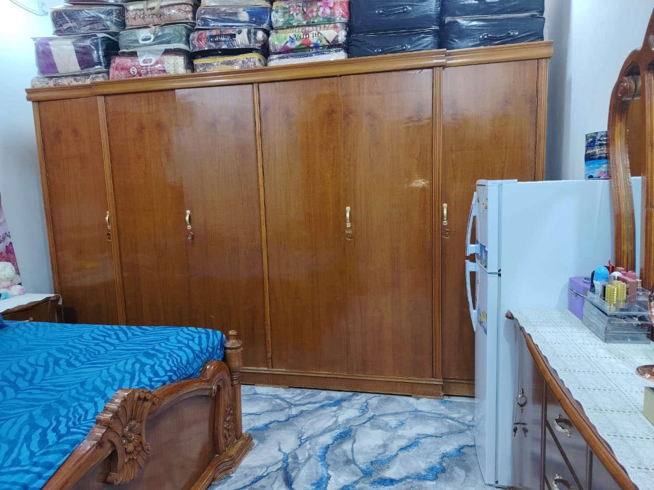 غرفه نجاره مستعمل نضيفه اي ضررمابيه صاج تفصال شراي مراسله او تصال مكان سماوه ***********)***********
