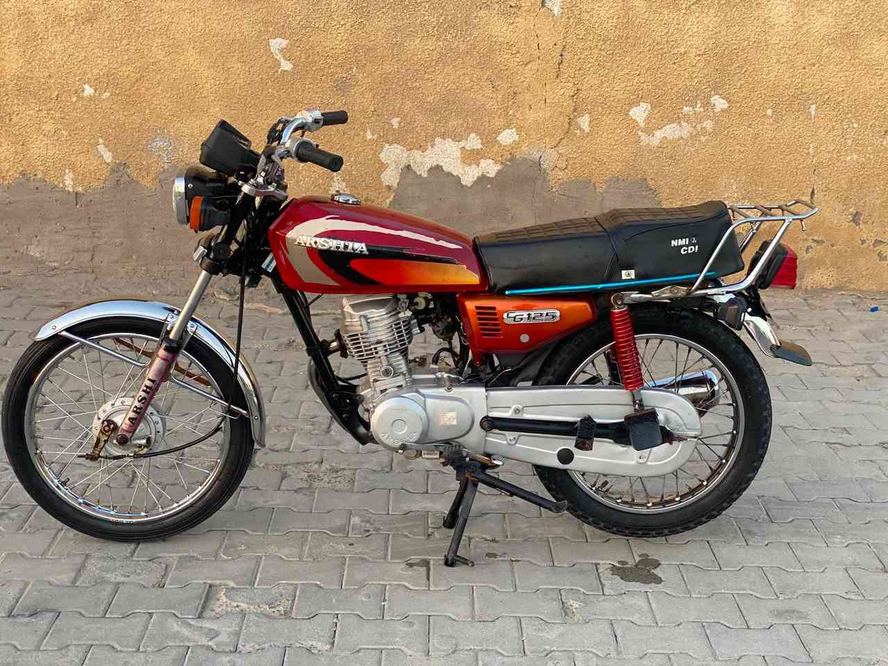 دراجه ارشا ايراني وراق اصولي موديل 2018مكفوله خوان سعر قفل كلش. 700👉بدون دهره عنوان بصره ساحه سعد قرب الكراج ***********
