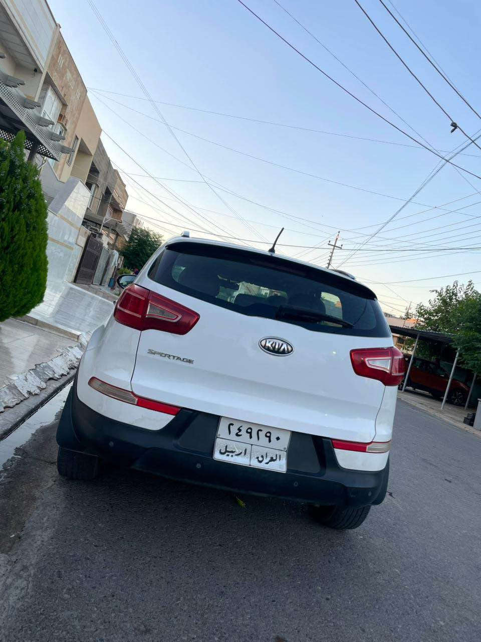 kia sportage 2011
بێ بویاخ 2 تعدیل هەیە 
فول فول پانوراما 
گێر بەشەرت  
مەکینە کرایتەوە 
770 هزار غرامەی لەسەرە 
نرخی 125
ژمارە موبایل ***********
شوێن هەولیر اكر, نينوى
