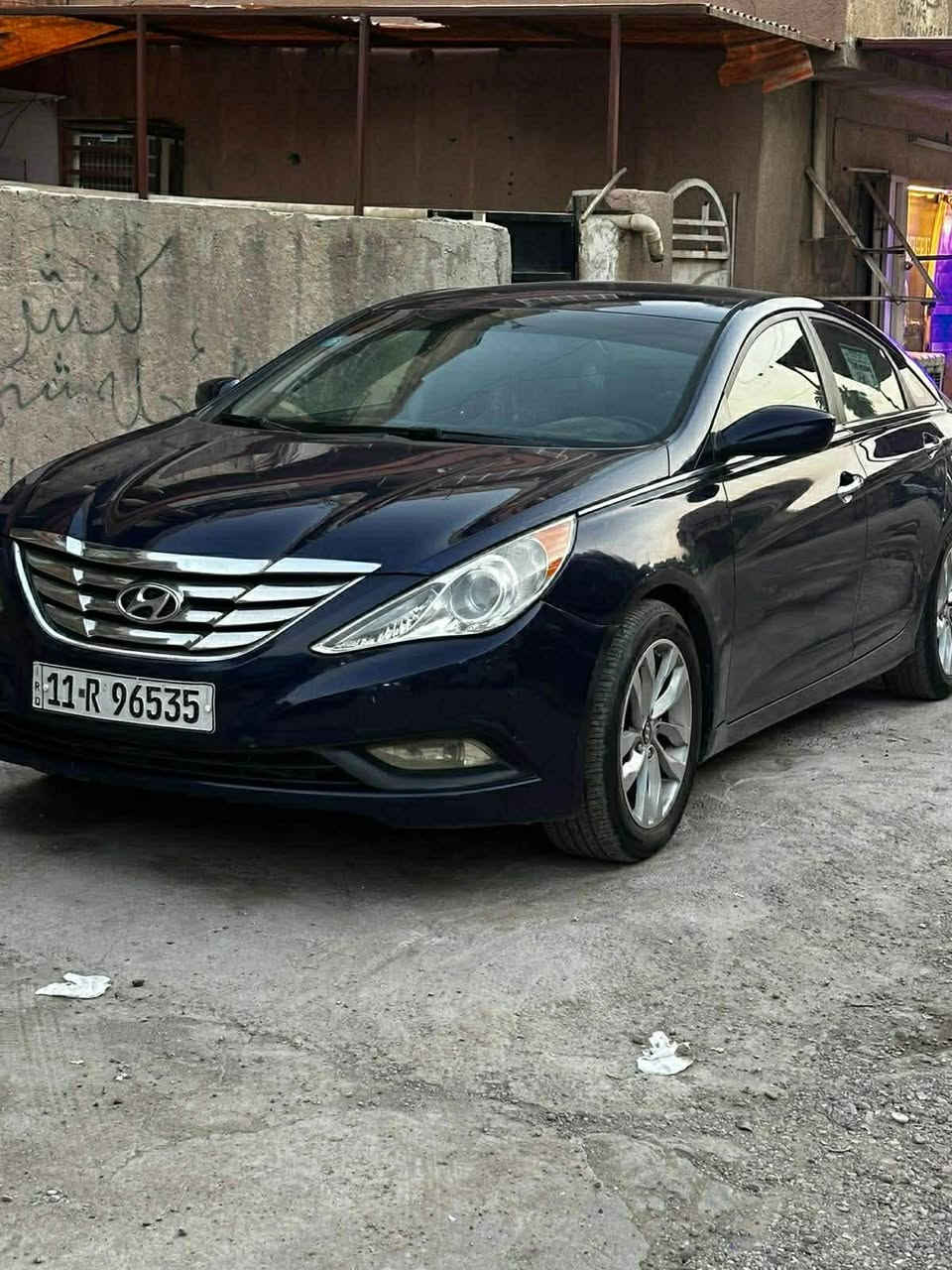 سوناتا موديل 2013امريكي 
السعر 107
السياره اب اسمي تحويل ثاني يوم 
موصفاتها 
1شفتات استيران 
2كشنات كهرباء 
3تدفئة كشنات
4بصمة 
5بصمه ابواب 
السياره بيه خمس قطع صبغ مو ضربة اثاره شخوط ماشي حبيبي
علية منظومة زنون السياره ربع محتاج مصروف عليه بية مجال قليل مكان السياره الدوره ***********
*********** Colombo, Sri Lanka
