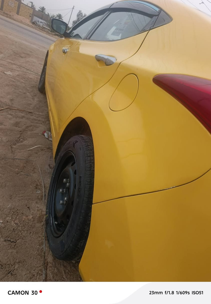 هونداي الانترا رقم بابل انكليزي قبل شهر سويته وصفرت هيئه وغرامات سنوية ل 2031 محرك 1800 دوش
محرك كير مشروطات 
سيارة نضيفة جدآ 
تحكم جهتين تبريد ثلج ❄❄
تدفئه شغالة
حدادية امامي خلفي جاهزة 
بيه قطعتين باب السايق وجاملغ عكس السايق بدون دواخل 
السعر ٨٨ وبيه مجال 
مكان السيارة طويريج كربلاء 
للاستفسار 
***********
