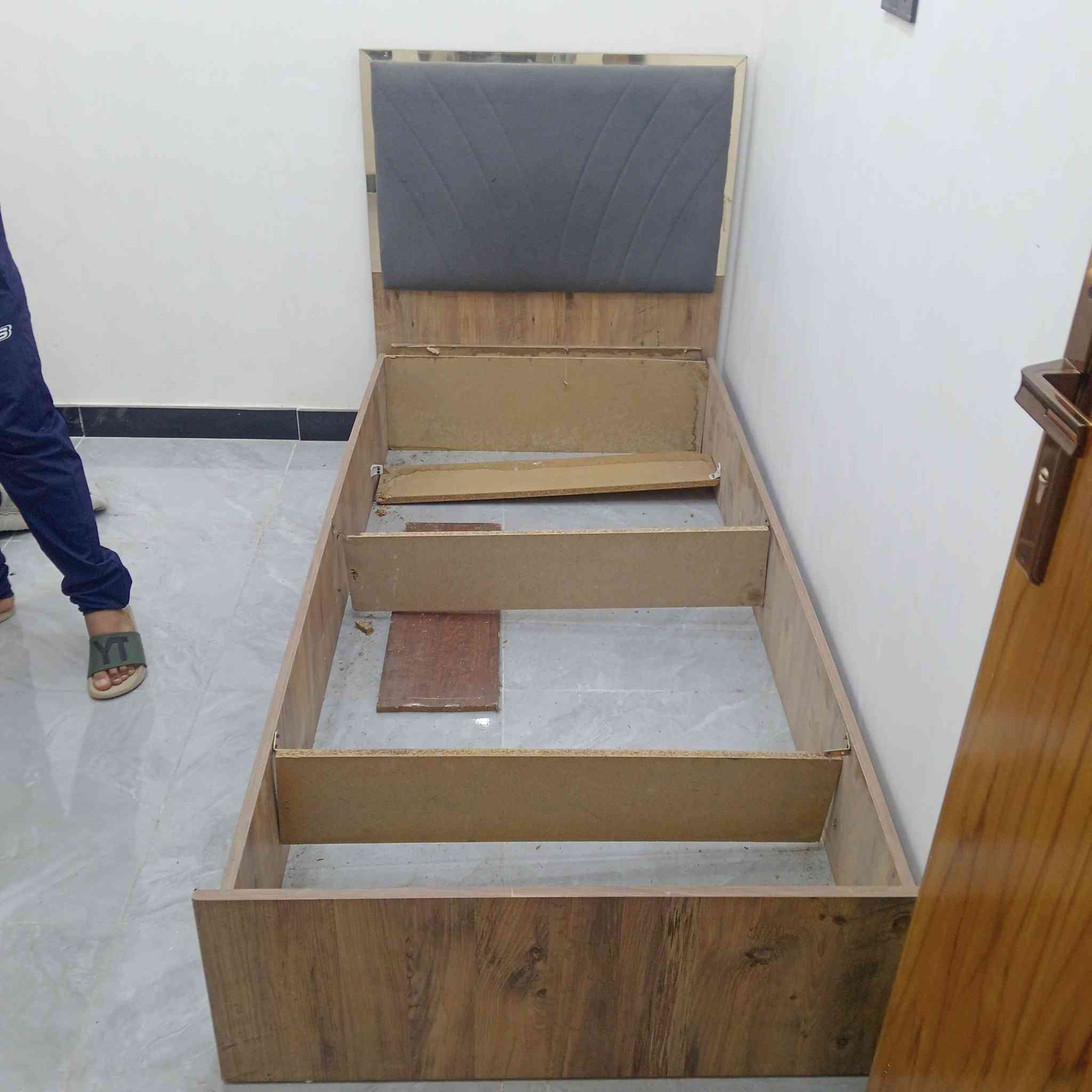 للبيع مكان زعفرانيه ***********
