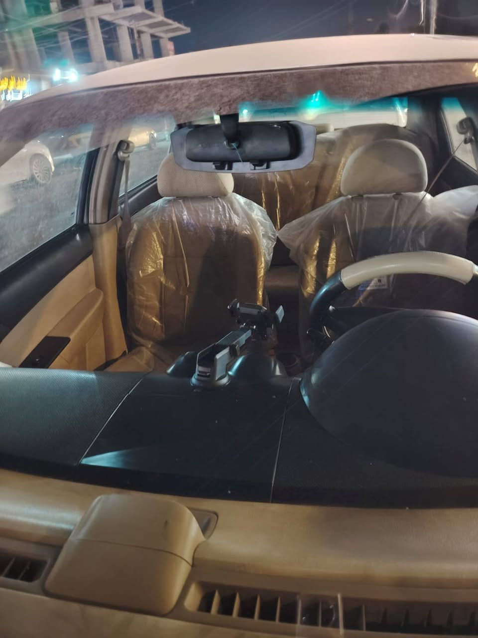 يالله سلام عليكم افيو للبيع موديل 2010الشركه العامه محرك 1500محرك مفتوح وليس مسكر امريكي اربع جام كهربائي سياره نضيفه وخير من الله سونار موجود بيهه شغلات بصيطه اتصل وبيك خير ودلل مكان السياره بغداد العامريه ‏‪***********‬‏ ابو يوسف
