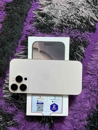 16 برو ماكس للبيع  ذاكرة 256  بطارية 99🔋 شرق اوسط  مبدل(كامرة وظهر مال...