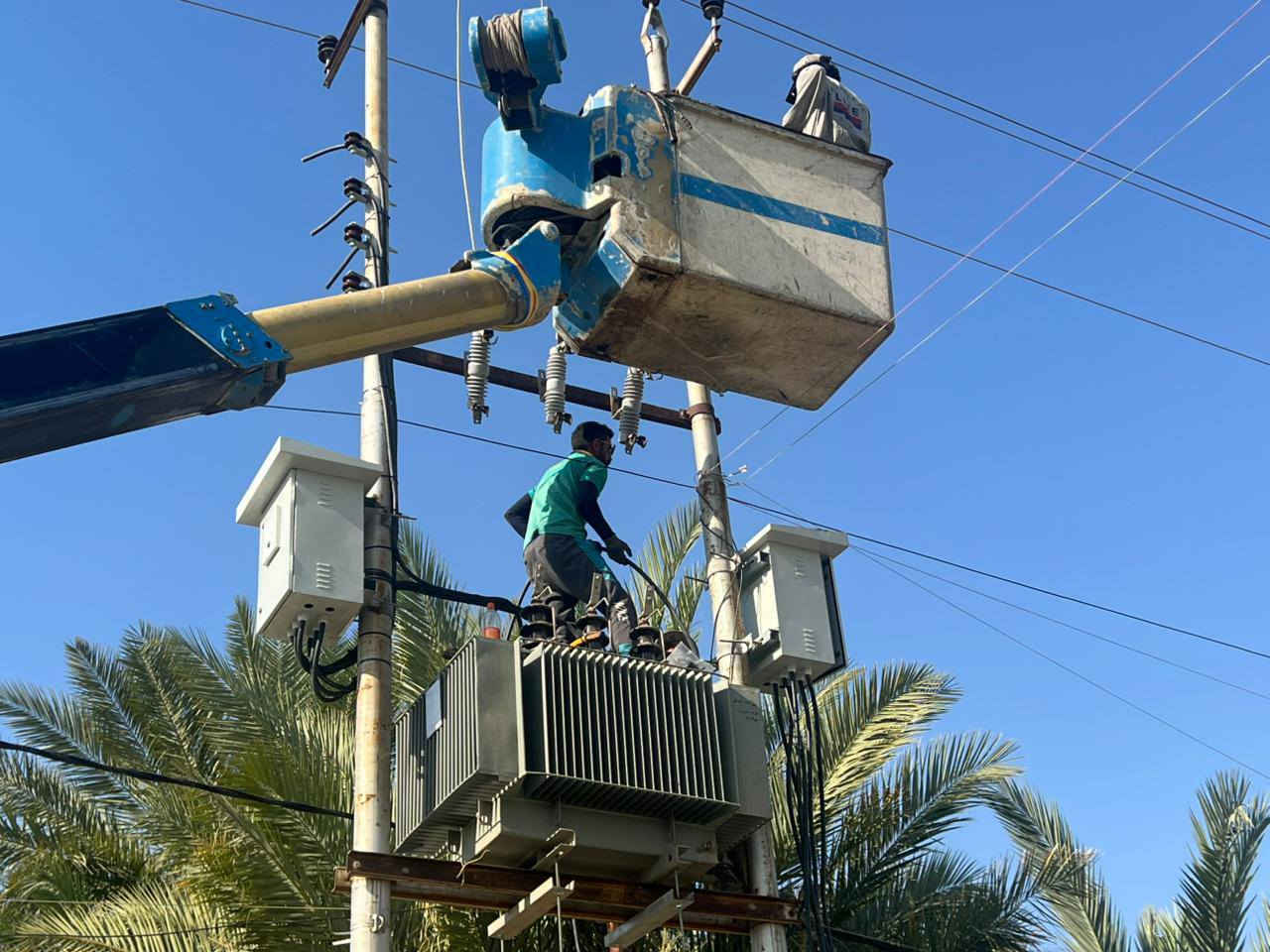 خير ألناس من نفع الناس
بمتابعة الاستاذ حيدر موحان تم بعون الله تعالى المباشرة بنصب محولات الكهرباء في قرية المؤمن لفك الا ختناقات وتأهيل الشكبه الكهربائية 
اخوكم المختار
 ابو مشتاق الشمري


**إذا كنت صاحب هذا الإعلان وتريد حذفه لأي سبب، رجاءا أرسل رسالة إلى الدعم الفني**