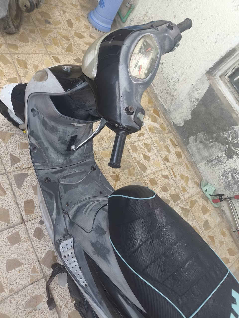 ماكس منغولي دراجه نضيفه شلعه ومعدل شرط نكره سلف هندر واحد مفتوحه ولفات سعر 600 وبي مجال قليل.....  واتساب *********** للتواصل
