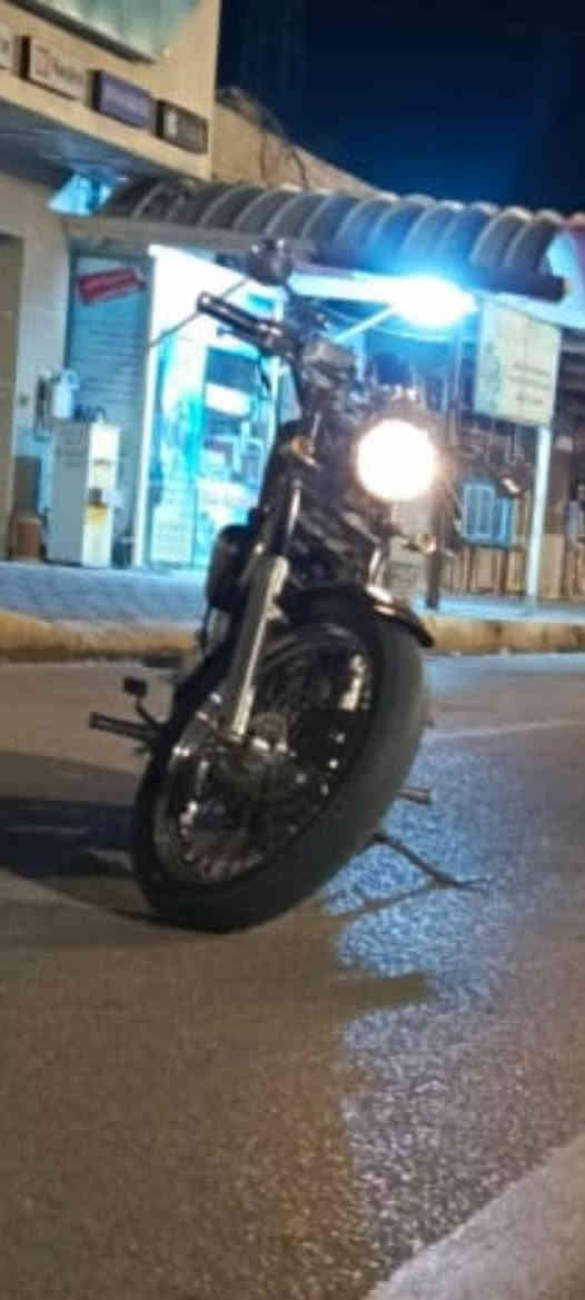 ألسلام عليگم أحبتي.... 🧿💫
...للبيع 💘 
Honda  400cc
قطعه مرتبه  ومكفوله 
 كير مكينه مكفولات .👌💕
دراجه اوراق. اصوليه، ورقم شاصي لبلاد 🛌 ..... دراجه انضف من صور

GOD 🧿❤️
تانكي فايبر گلاص..,💯🔥
عليهه ادامه كامله من كابريتر بلكات من فلاتر بانزيل ودهن وكوله اصلي 🧘‍♂️
ومابيها اي مشاكل الحمد الله 💯
 
السعر مليون و 800 وشراي يدلل 
وبيهه مجال احبتي تامرون.،❤️‍🔥
مكانهه.  🫀الكوت الحبيبه
 . وصاحبهه يوصلها الكم للمحافضات القريبه منه ،🫀
الهاتف .. *********** سجاد صاحب الدراجه.،
الهاتف .. *********** سيد مهدي للراغب في عرض دراجته

