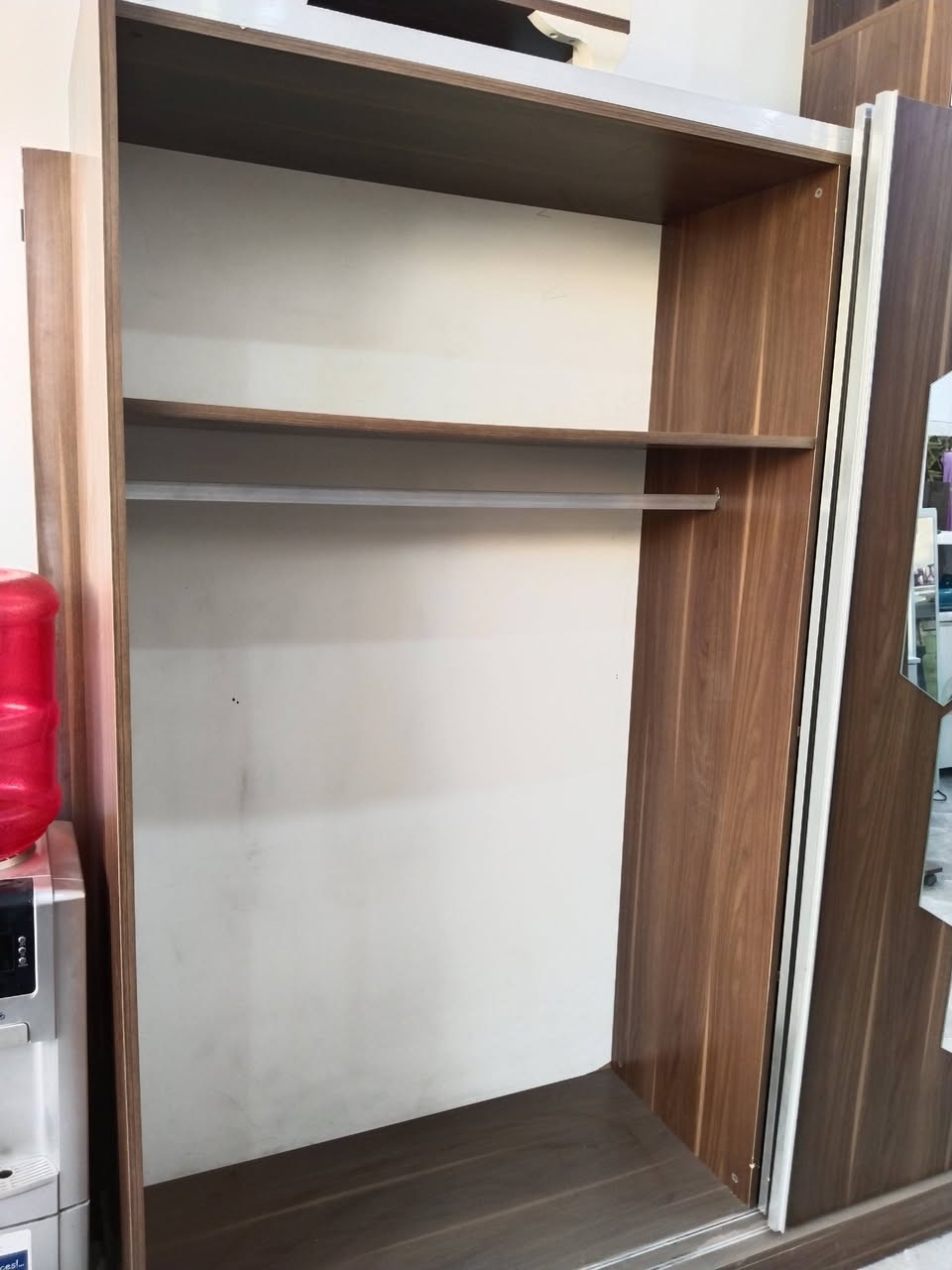 غرفة نوم 7 قطع اخو الجديد  مع نقل وشد واصل داخل اربيل فقط للتواصل ***********
