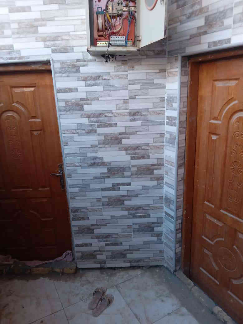 بيت زراعي للبيع مساحه ١٢٠ م يتكون من غرفه. وصاله ومطبخ وصحيات بيت البناء قديم بس مرمم مرتب جاهز للسكن.  
العنوان.  الناصريه.  منطقة الثوره نهاية السوق للاستفسار اكثر ت ***********:
مكتب الياسري للعقار 
السعر المعروض للبيع ٥٠ مليون مع المجال البسيط
