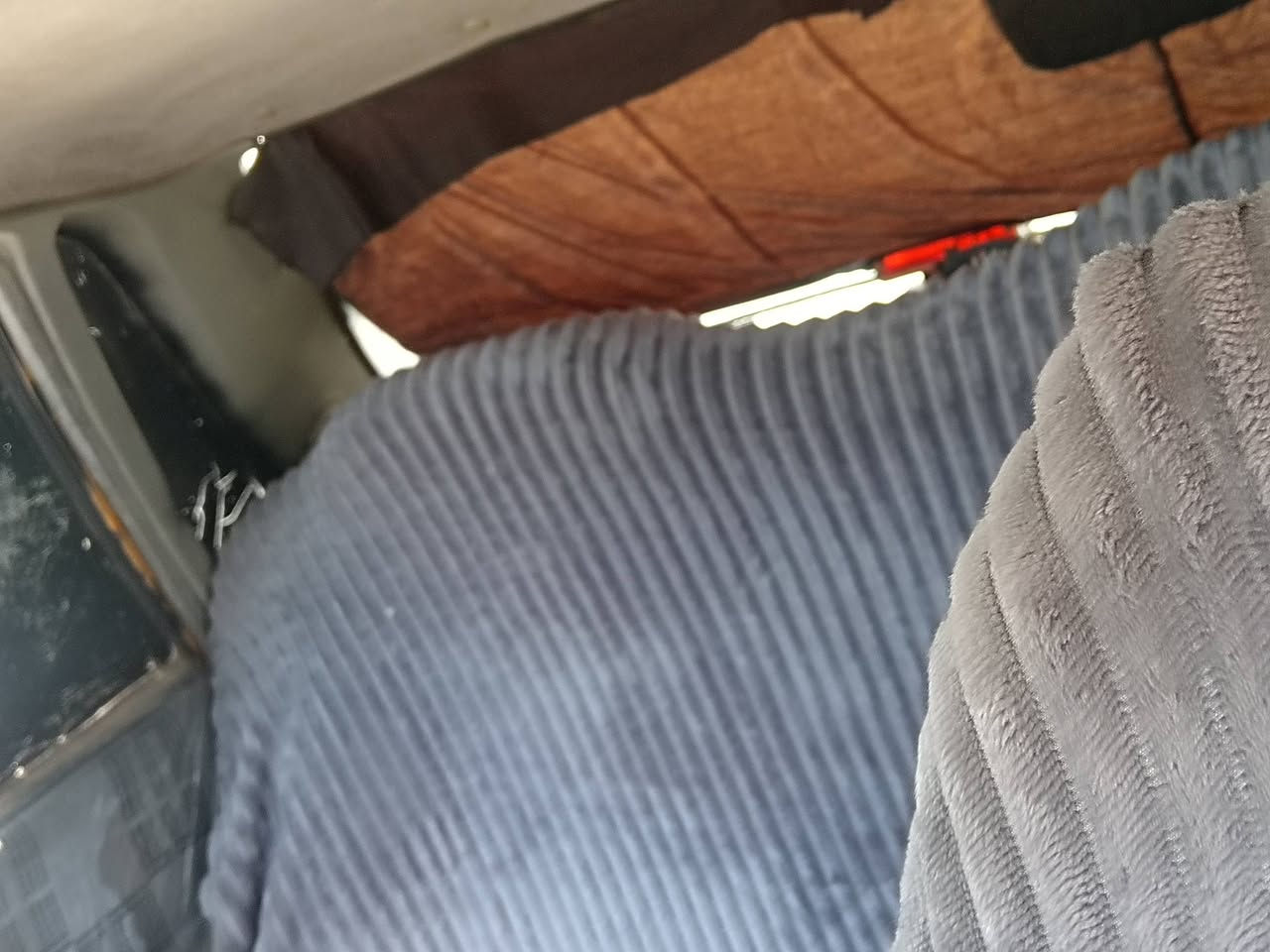 سلام عليكم سايبة موديل ١٢ مكينة بية خيط تبخير حدادية كير تبريد كلهن جاهزات رقم بابل للبيع اقساط او نقدي للاستفسار ***********
