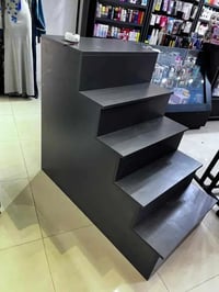 عارضات محل • صغير وكبير • موصل حي المحاربين