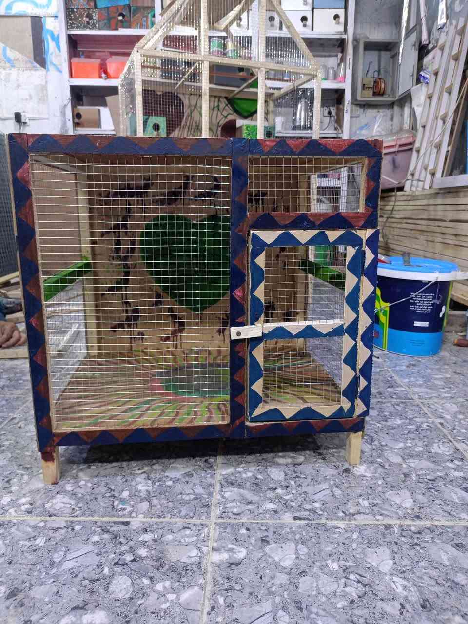اللهم صلي على على محمد وال محمد
 وجبه جديد من الخانات ولاقفاص نجاره عراقيه
متوفره باحجام واشكال مختلفه
العنوان بلد  جمعيه الامام شارع الضلوعيه مجاور واتساب ***********
