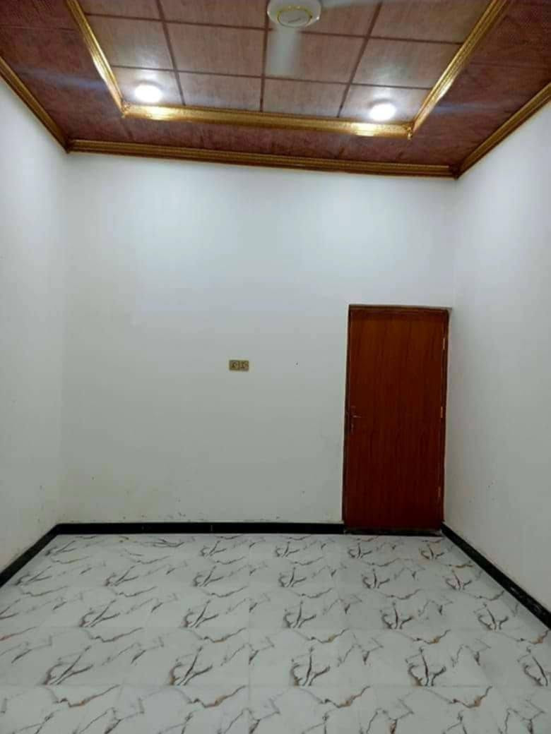 يتوفر بيت للبيع  🏡
#رقم بلديه بي معامله 
#مساحة 160 متر🅱️
يحتوي البيت على 🌟
غرف 2♦️
ديوان♦️
مطبخ♦️
هول♦️
صاله♦️
كراج
منطقه هادئه ومتوفر بيها جميع الخدمات
#بناء حديث 2023
#العنوان : بصره حي بغداد يبعد عن 
شارع المكاتب 100 متر💢
السعر 88 وبي مجال قابل للتفاوض 
رقم صاحب الدار واتساب: ***********

