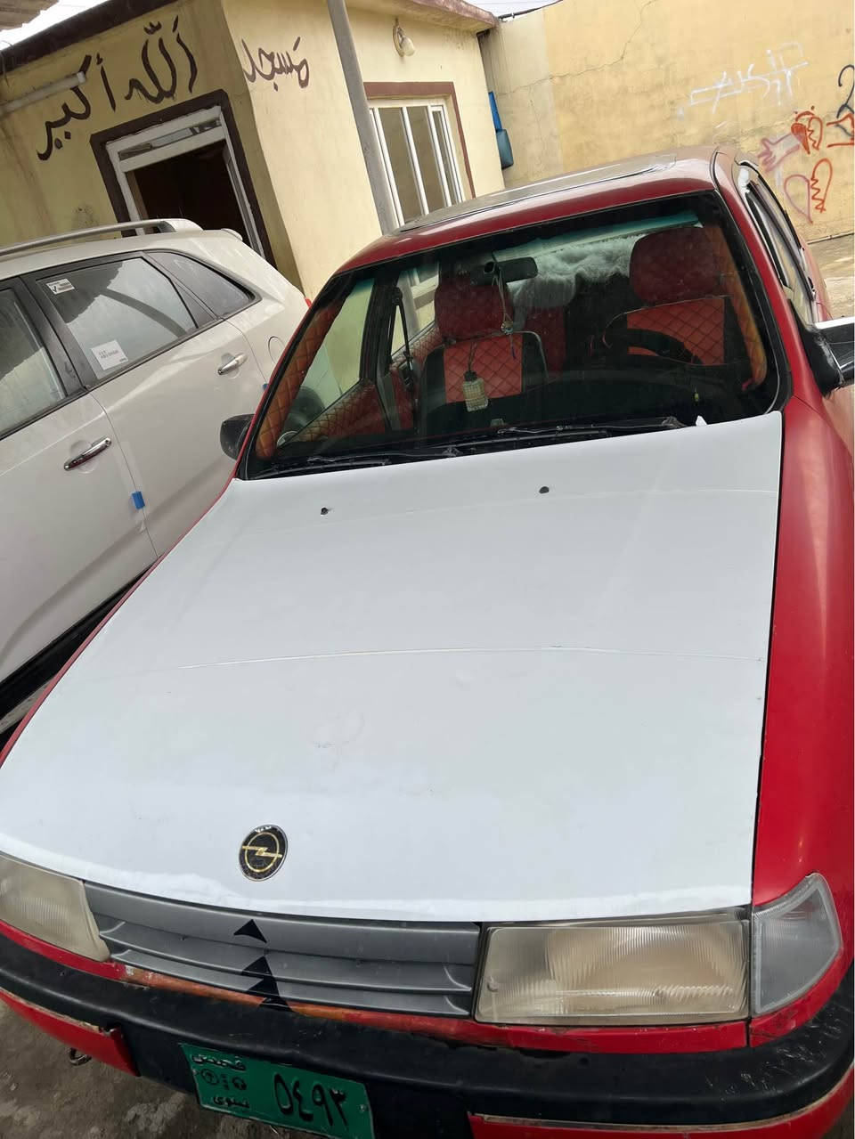 للبيع اوبل فيكترا موديل 1992 تحويل ووكالة شرط جمالي بخ سيارة كير محرك شرط سعرها 32 مجال بصيط عنوان شيخان تواصل كورك واتساب *********** دهوك, العراق
