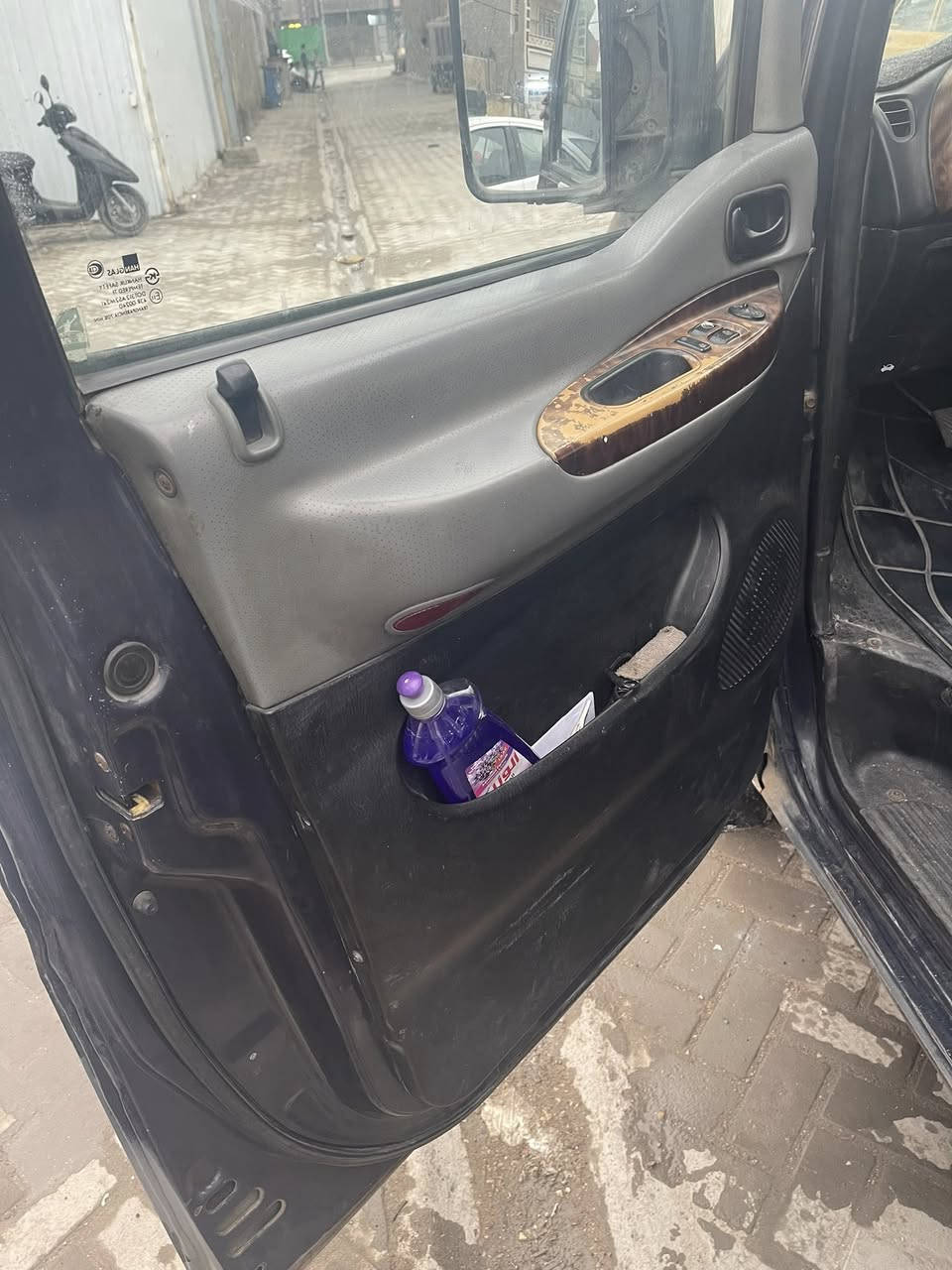 السلام عليكم هونداي ليبرو مديل 2000محرك 3000مسكر مكينه كير حداديه مكفوله سياره نضيفه خير من الله سياره جاهزه سياره بسمي تحويل ثاني يوم السعر 65 مكان السياره بغداد حي اور 
***********
