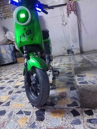 دراجه شحن ار 9 كفاله بطاريه بلاديي حاله ممتازه السعر 475 وبيها مجال مك...