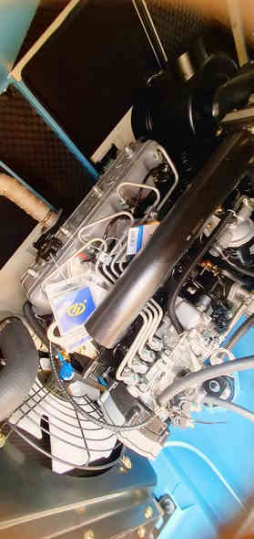 ازوزه جديد زيرو كاتم 4 بستم الاقتصادي التوليد ستامفورد 27.5 كيفي ثري فيز نظام حماية برودكشن حديث إضافة الى الإطفاء والتشغيل الذاتي العنوان بابل الشوملي للإستفسار *********** ***********  يوجد توصيل لكافة المحافظات
