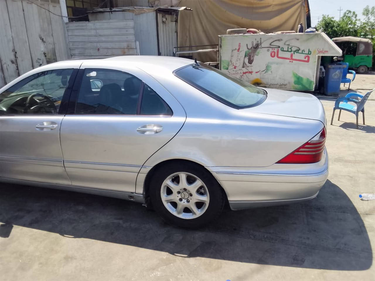 السلام عليكم مارسدس غواصة 2002حجم 500S السيارة فول مواصفات لئخير دكم ناعمة مكينة وگير واكسل مكفولة السيارة ابلادية بدون تبديل مصبوغة عام اثر جراد شرط جوبلسات كلهة شغالة ومواصفات الغواصة معروفة تبريد تدفئة كلة شغال مكان السيارة بغداد تحويل مباشر مكان السيارة بغداد مدينة الصدر  السعر (٩٠) *********** السيارة مسويلهة إدامة كاملة وانصبغت قبل ٢٠ يوم ومواصفات الغواصة معروفة
