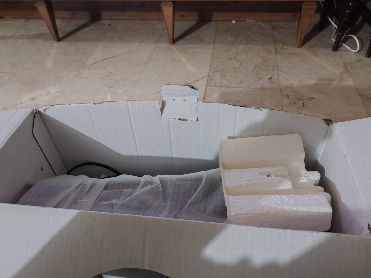 السلام عليكم شباب عندي بلي فايف فات نضيف بلجيس مامستخدم قليل فقط البلي وملحقاتة الأصلية السعر ٥٥٠ العنوان بغداد وهذا رقمي ***********
