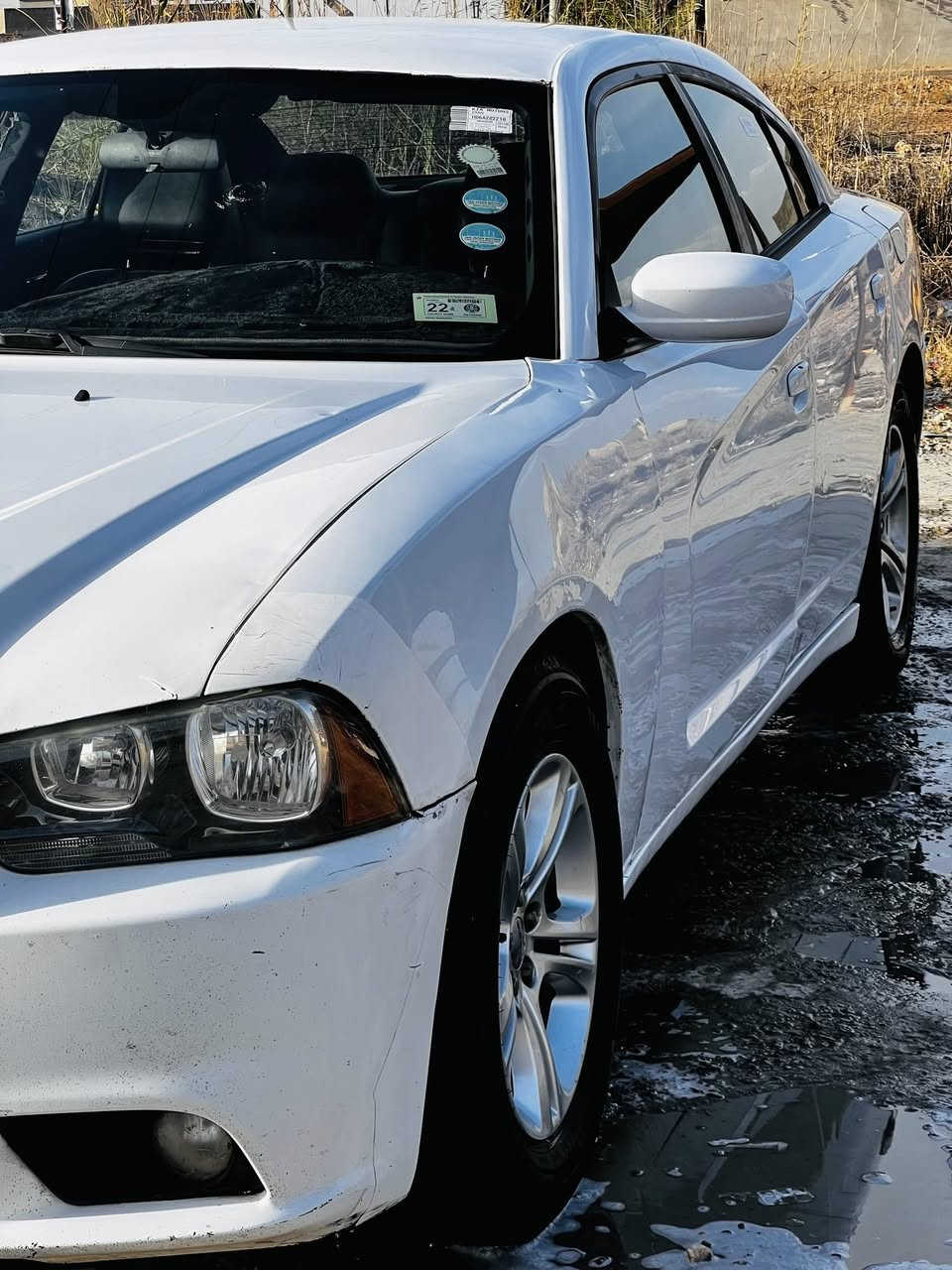 السلام عليكم جارجر مديل 12 رقم أربيل سنويه جديده كير مكينه نضيفات تبريد جديد تخم تاير جديد ضربته جاملغ وبنيد ودوسه مال سايق بيه تصليح سعر 122 وبيه مجال مكان السياره دوانيه ***********مراوس ازيره مضلع
