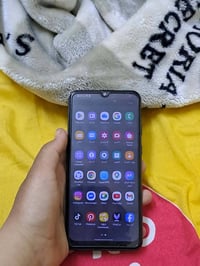 سامسونج A30 • كاميرا امامية معطلة • مع كفر