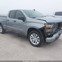 2025 CHEVROLET SILVERADO 1500 2WD STANDARD BED CUSTOM اللون/رمادي  /عد...